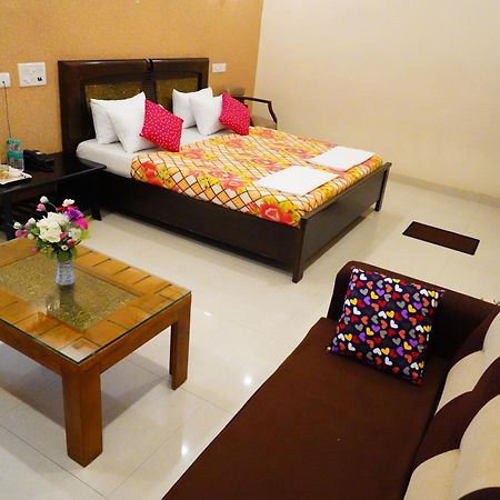 Vinayagam Residency Hotel Arcot Exterior photo