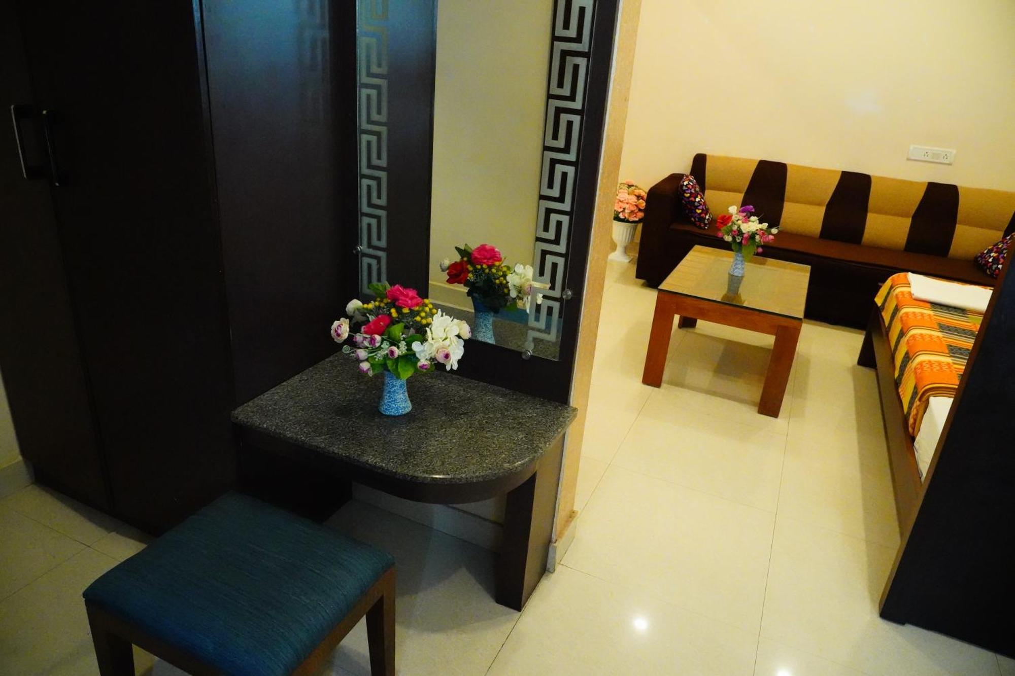 Vinayagam Residency Hotel Arcot Exterior photo