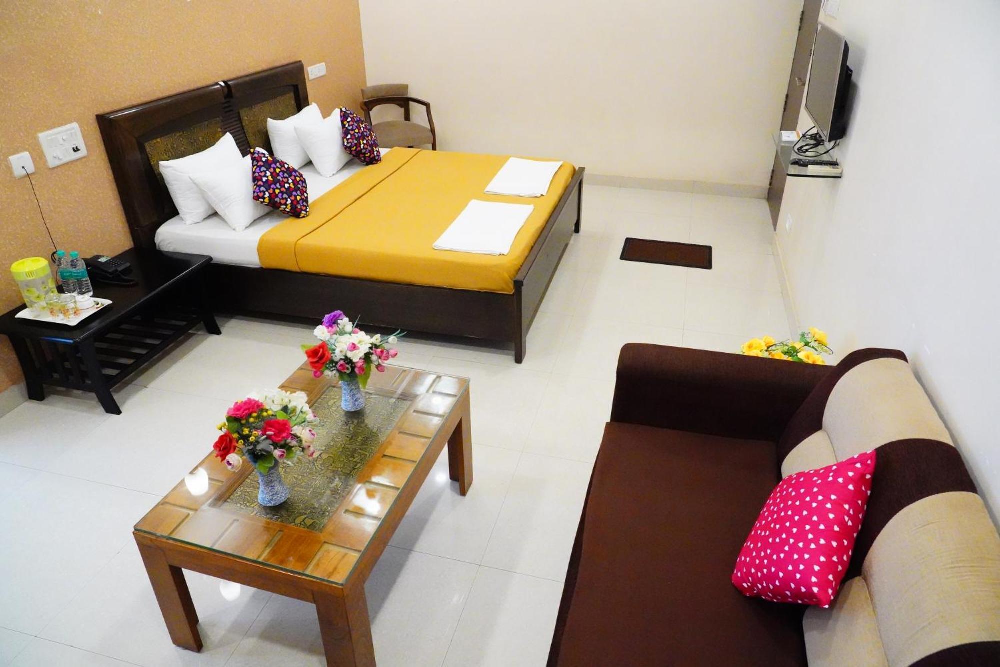 Vinayagam Residency Hotel Arcot Exterior photo